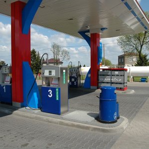 stacja paliw na ul. Siedleckiej